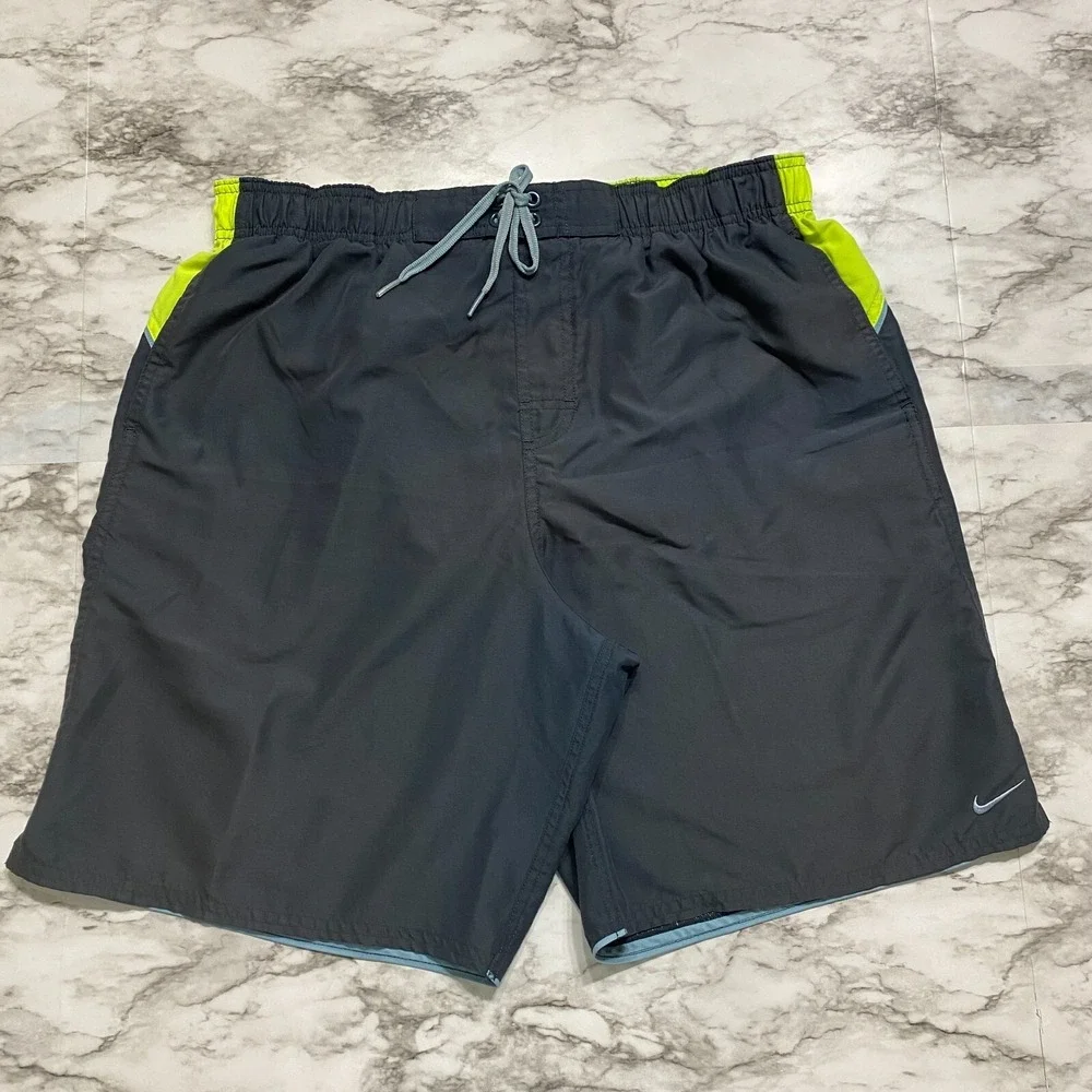 Nike Better World Men's Board Shorts Swim Trunks Size L Black Neon Lined Pockets